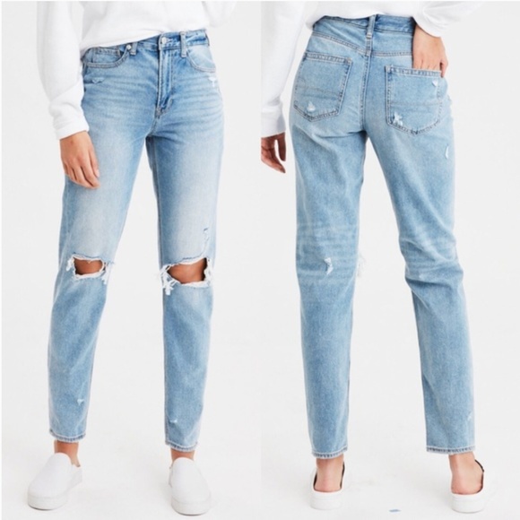 American Eagle Outfitters Denim - NWT American Eagle Mom Jeans High-Rise